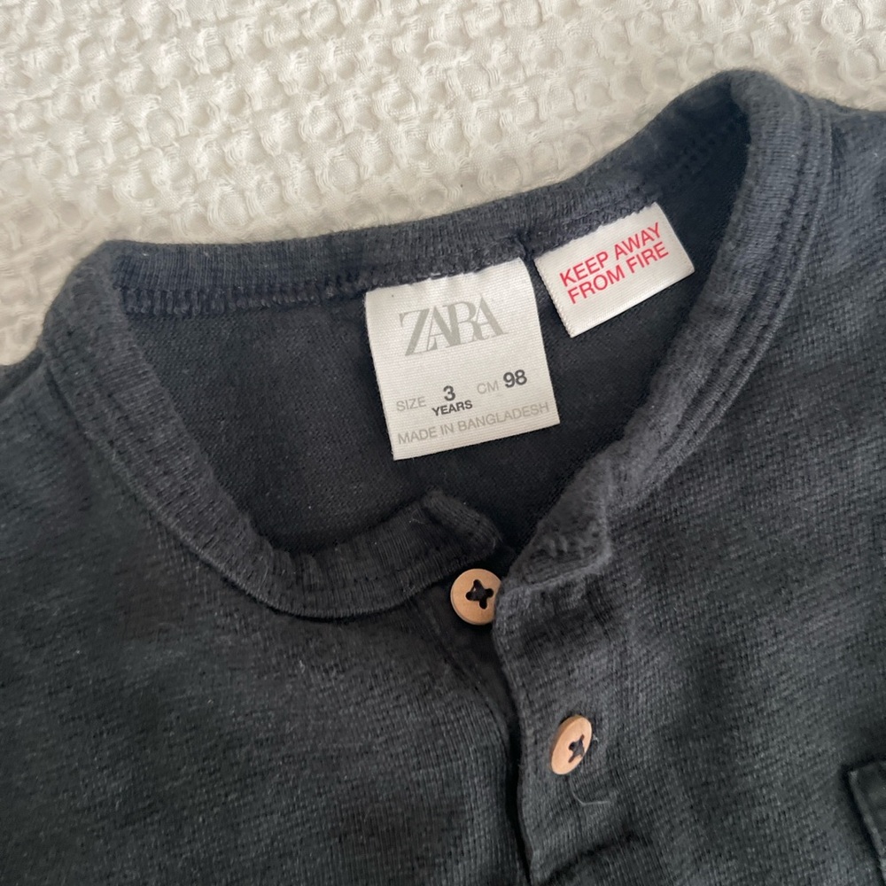 Zara button Henley - Picture 3 of 3